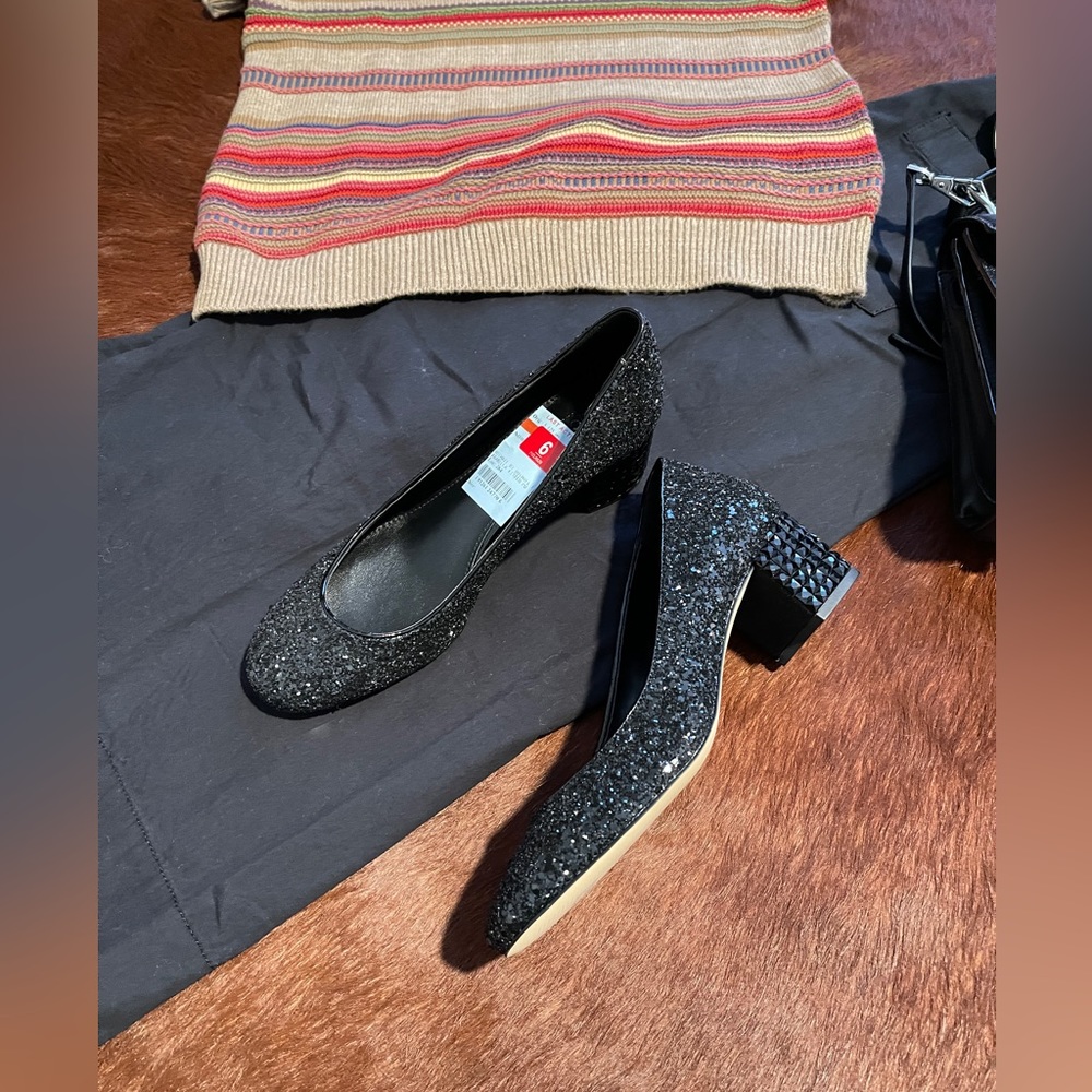 👠Michael kors women heels black size 6 - Picture 1 of 9